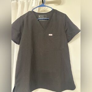 FIGS Black V-Neck Short Sleeve Tee